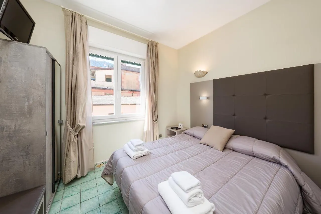 Villa Degli Argentieri Монтероссо-аль-Маре 3*,  Италия