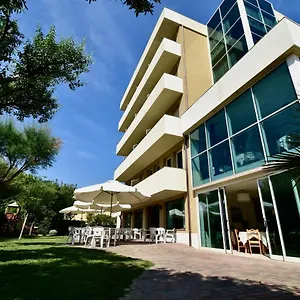 hotel-astor-lido-di-classe.emilia-romagnahotels.net/